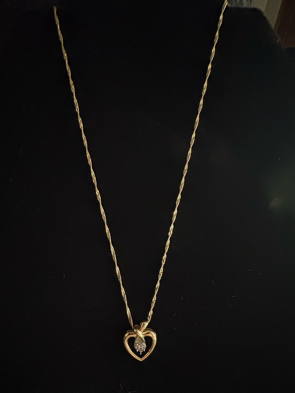 Solid 10k Yellow Gold Necklace With Heart Pendant With Diamonds 16”